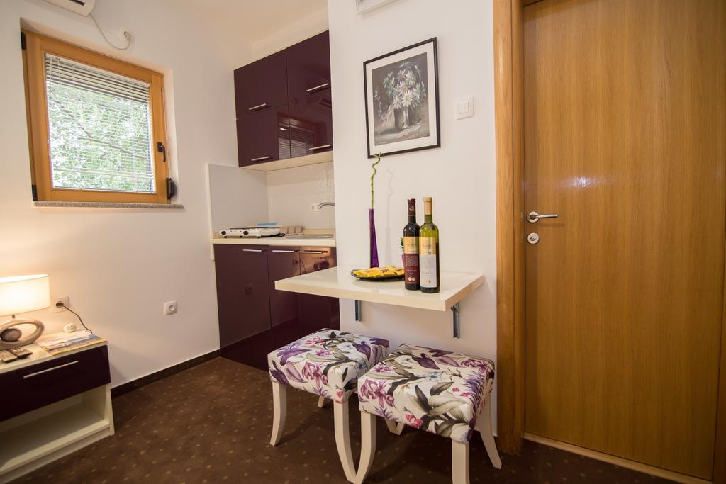 Luxury Apartments Tasa Требине Екстериор снимка