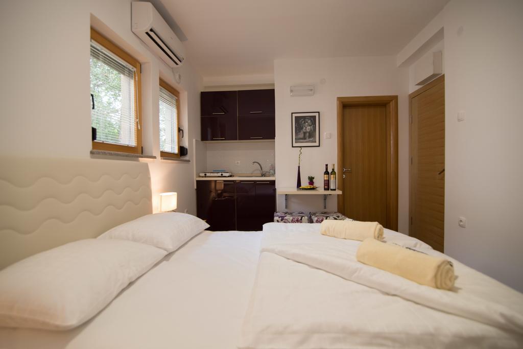 Luxury Apartments Tasa Требине Екстериор снимка
