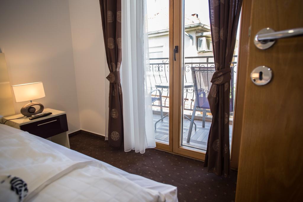 Luxury Apartments Tasa Требине Екстериор снимка