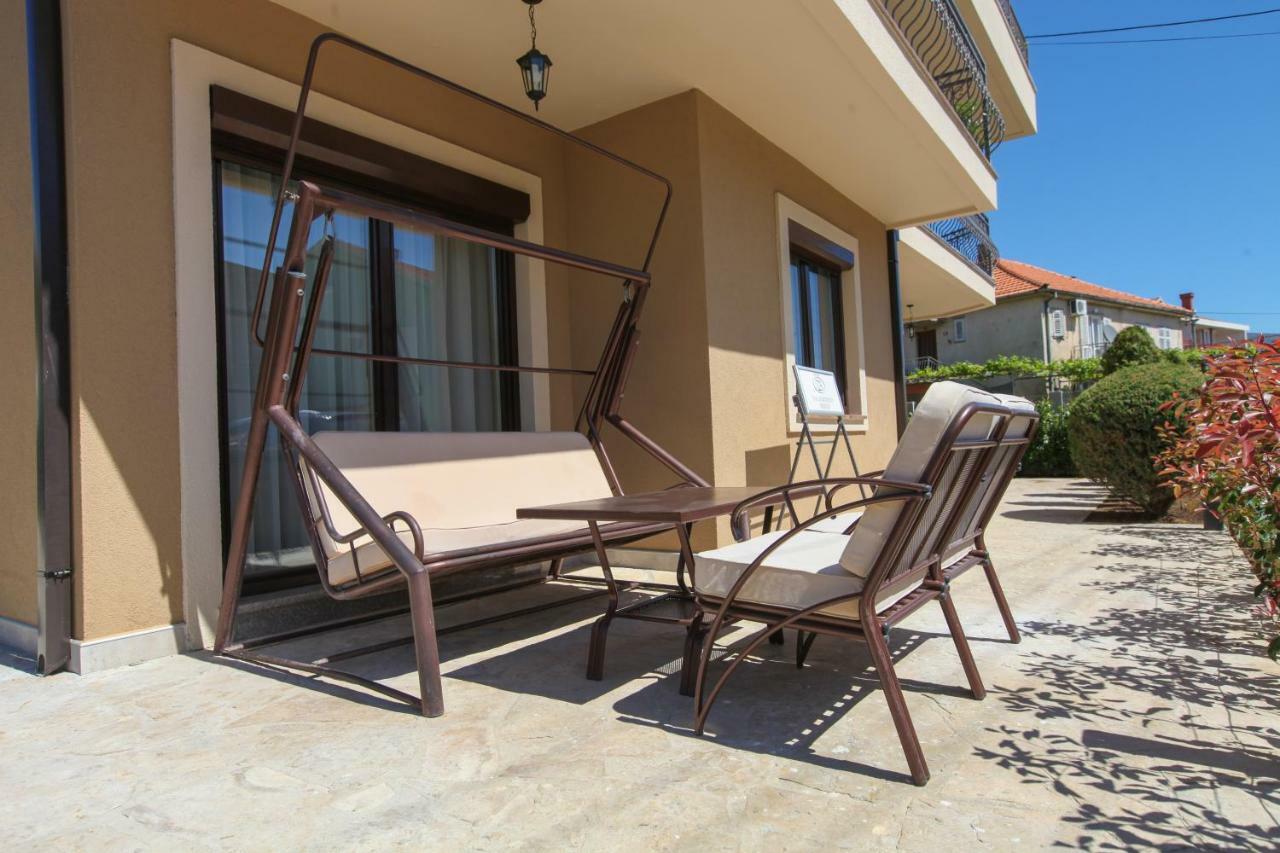 Luxury Apartments Tasa Требине Екстериор снимка
